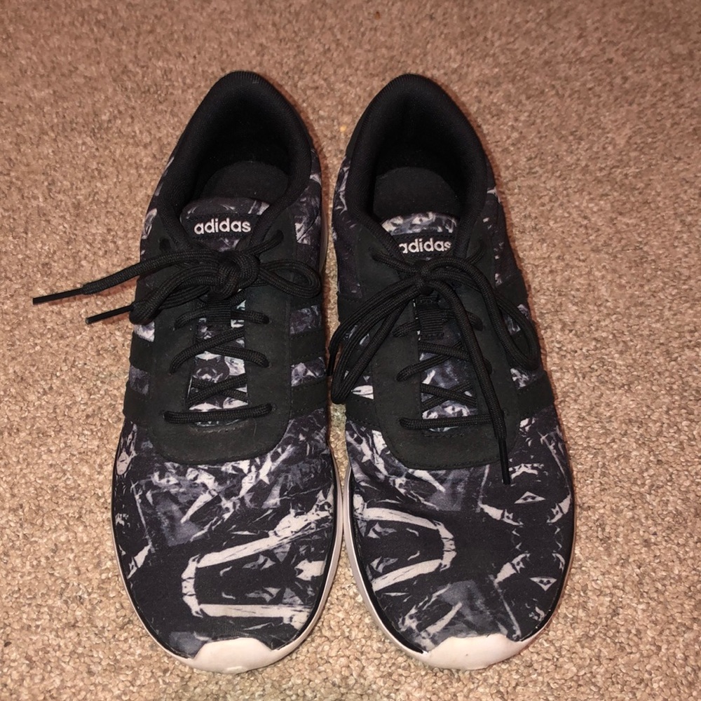 Adidas tennis shoes